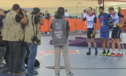 Athlètes photographiés par des journalistes lors des Jeux de Londres 2012.