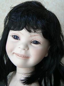 Petite fille noire cherche poupée qui lui ressemble… vraiment